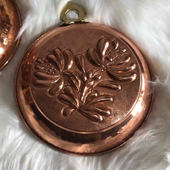 Vintage boho copper floral decor - Picture 2 of 4